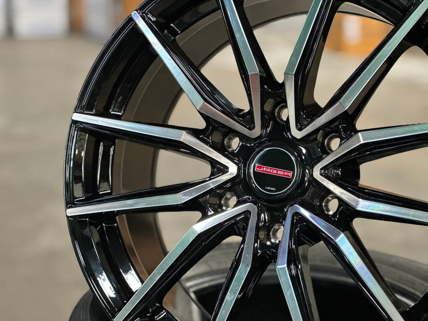 New 18X8.5 ET40 Lenso Jager Onix Rim (4 wheel) Gloss Black PF 6X139.7