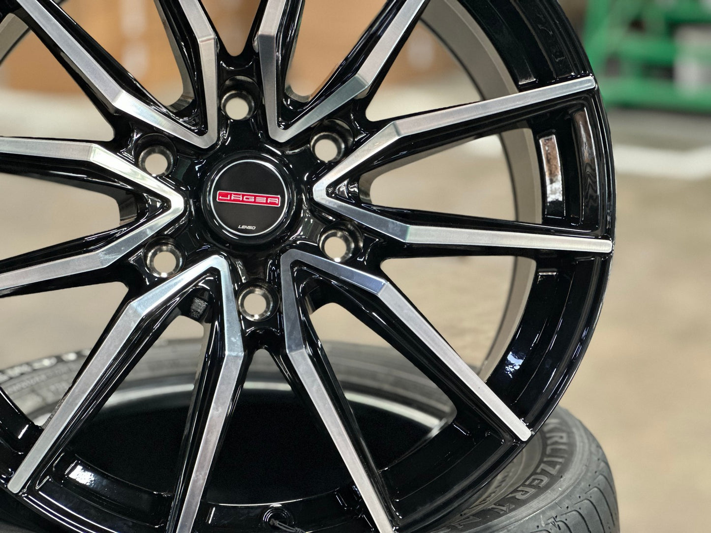 New 18X8.5 ET40 Lenso Jager Onix Rim (4 wheel) Gloss Black PF 6X139.7