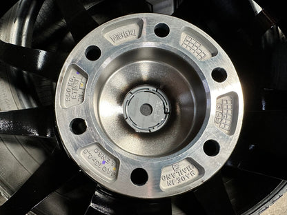 New 18X8.5 ET40 Lenso Jager Onix Rim (4 wheel) Gloss Black PF 6X139.7