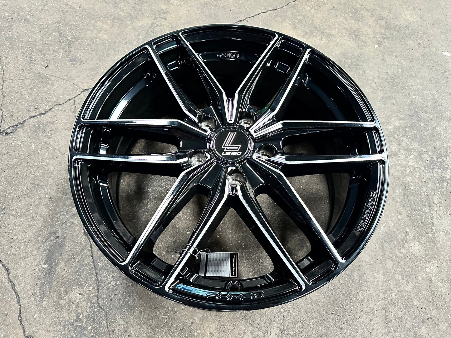 New 17X7 ET40 Lenso Jager Quinta Rim (4 wheel) Gloss Black 5X114.3