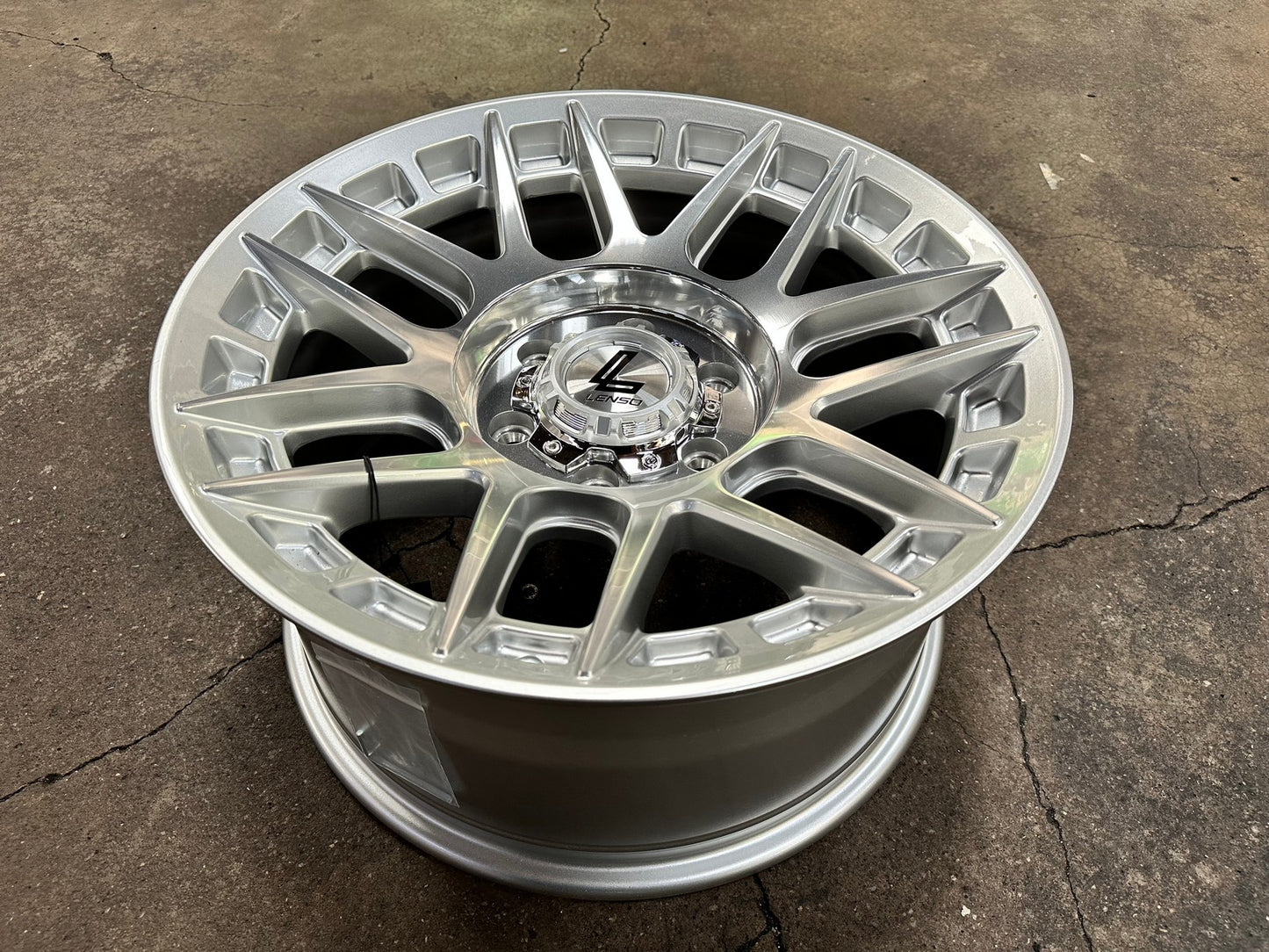 New 18X9 ET18 Lenso M1GRim (4 wheel) Gloss Silver 6X139.7