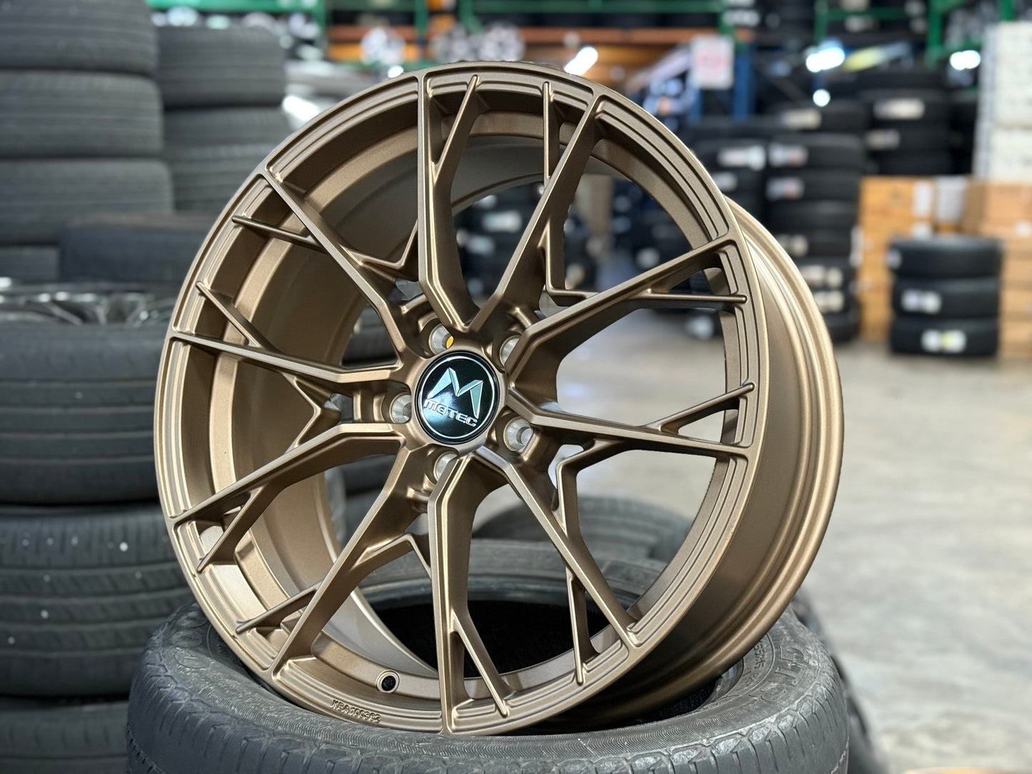 New 19X8.5 ET43 Motec MCR7 Rim (4 wheel) Matt Bronze 5X112
