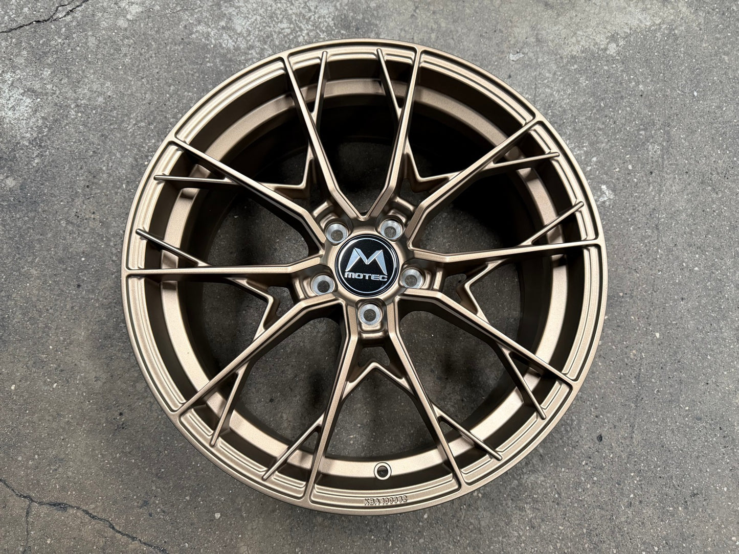 New 19X8.5 ET43 Motec MCR7 Rim (4 wheel) Matt Bronze 5X112