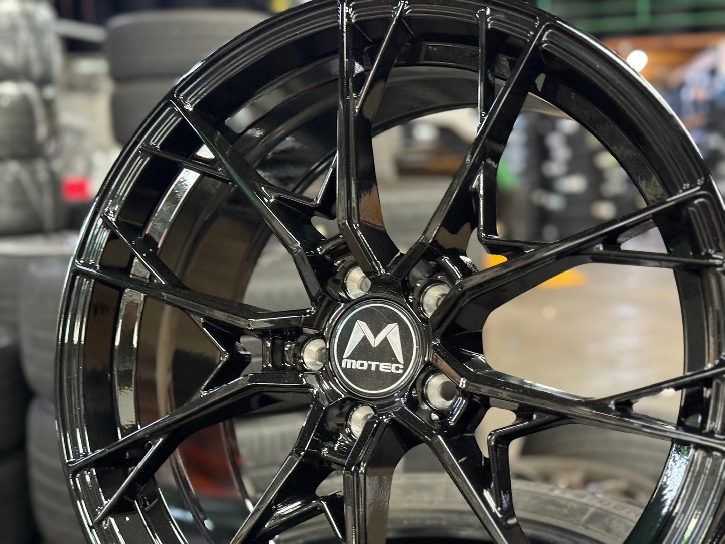 New 19X8.5 ET43 Motec MCR7 Rim (4 wheel) Gloss Black 5X112