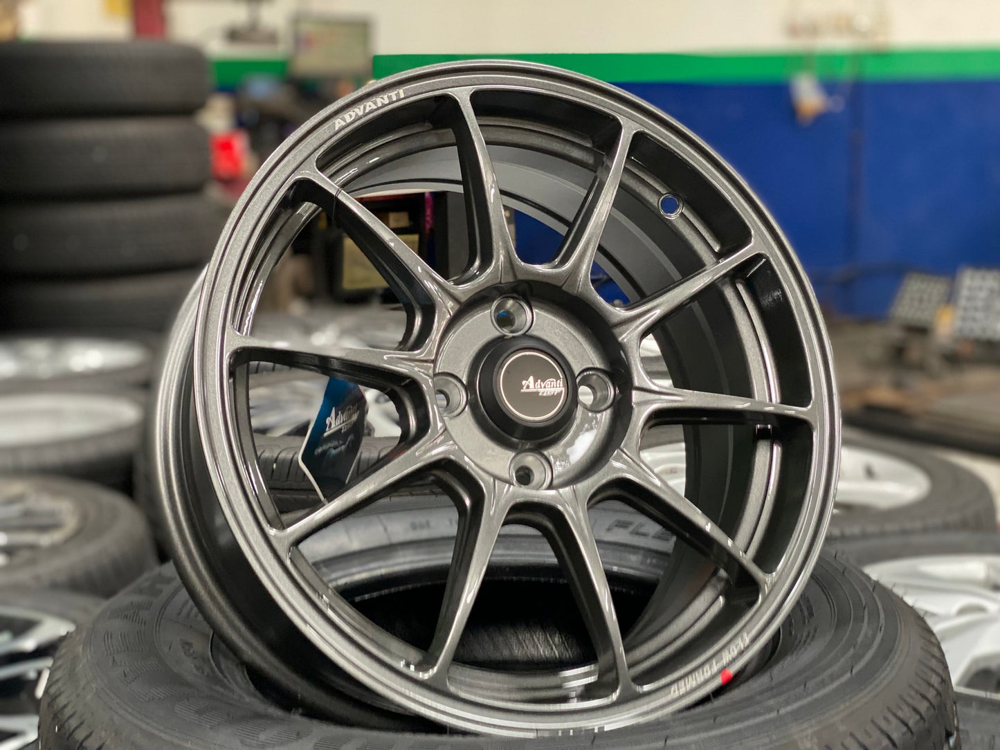 New 15X6.5 ET42 Advanti Aria Rim (4 wheel) Gloss Gunmetal 4X100