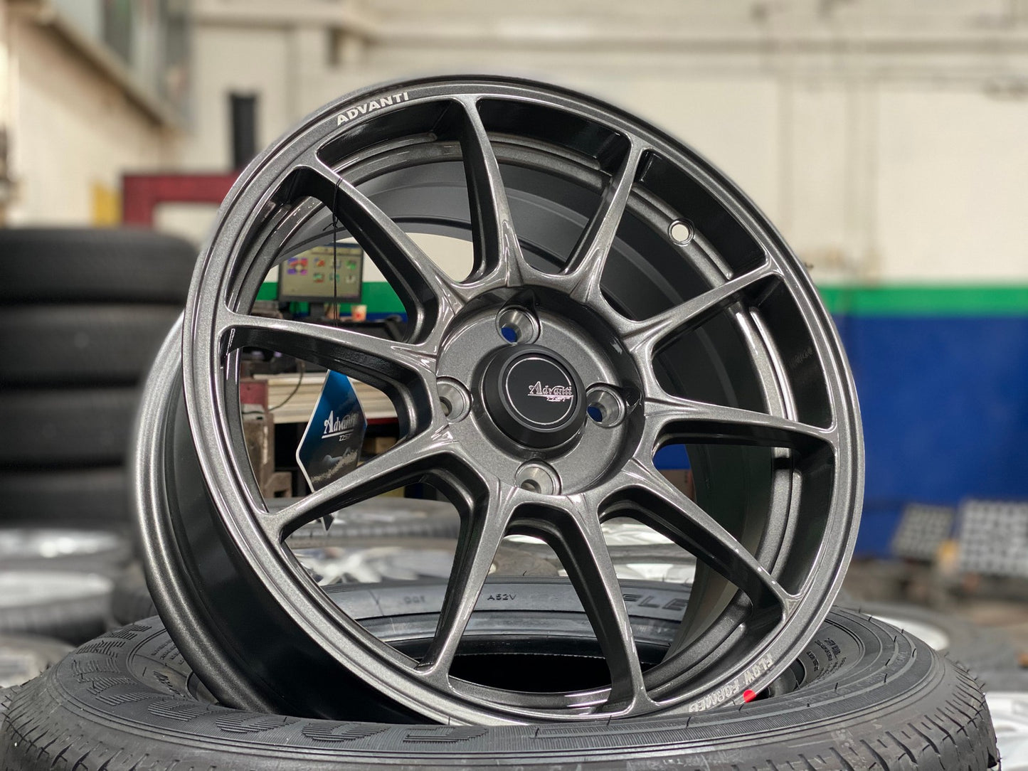 New 15X6.5 ET42 Advanti Aria Rim (4 wheel) Gloss Gunmetal 4X100