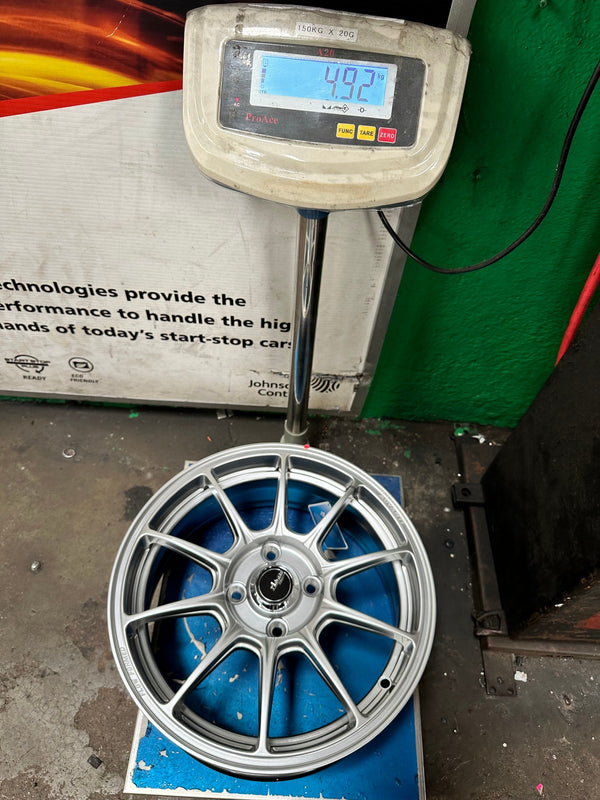 New 15X6.5 ET42 Advanti Aria Rim (4 wheel) Gloss Silver 4X100