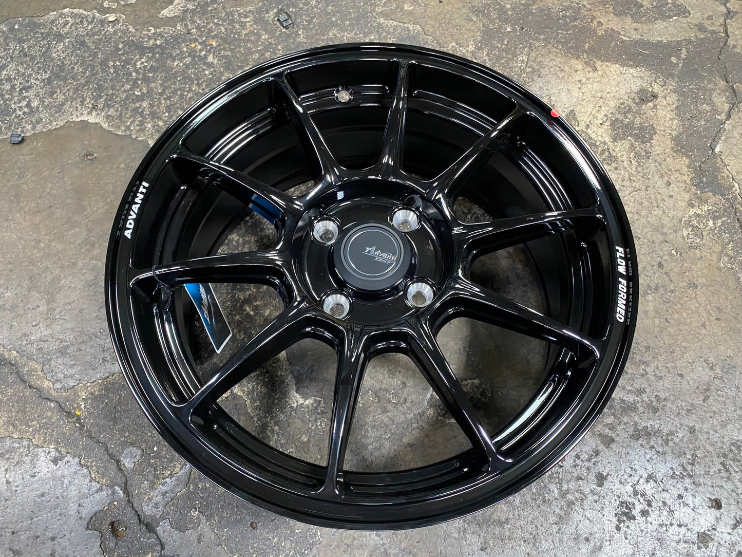 New 15X6.5 ET42 Advanti Aria Rim (4 wheel) Gloss Black 4X100