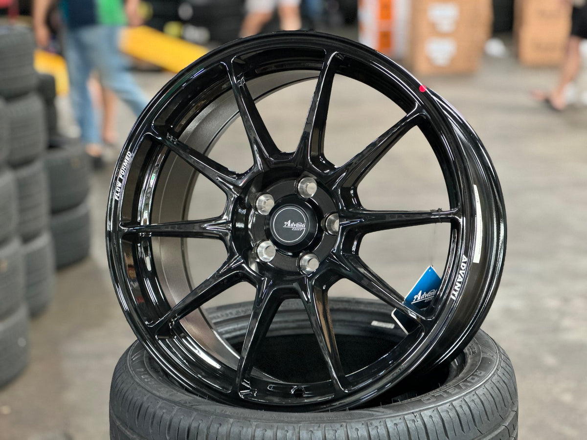 New 17X8 ET35 Advanti Aria Rim (4 wheel) Gloss Black 5X100