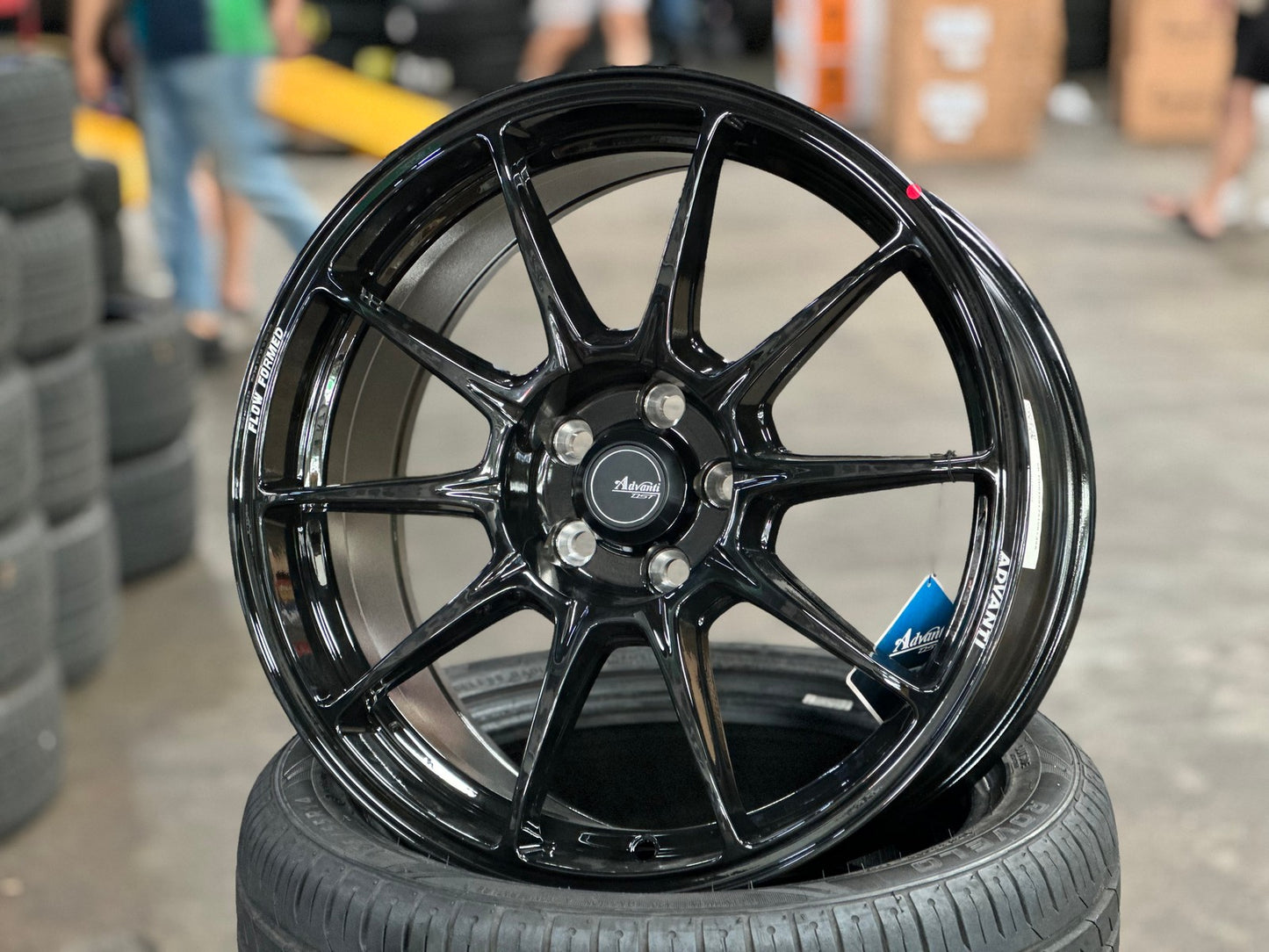 New 17X8 ET35 Advanti Aria Rim (4 wheel) Gloss Black 5X100