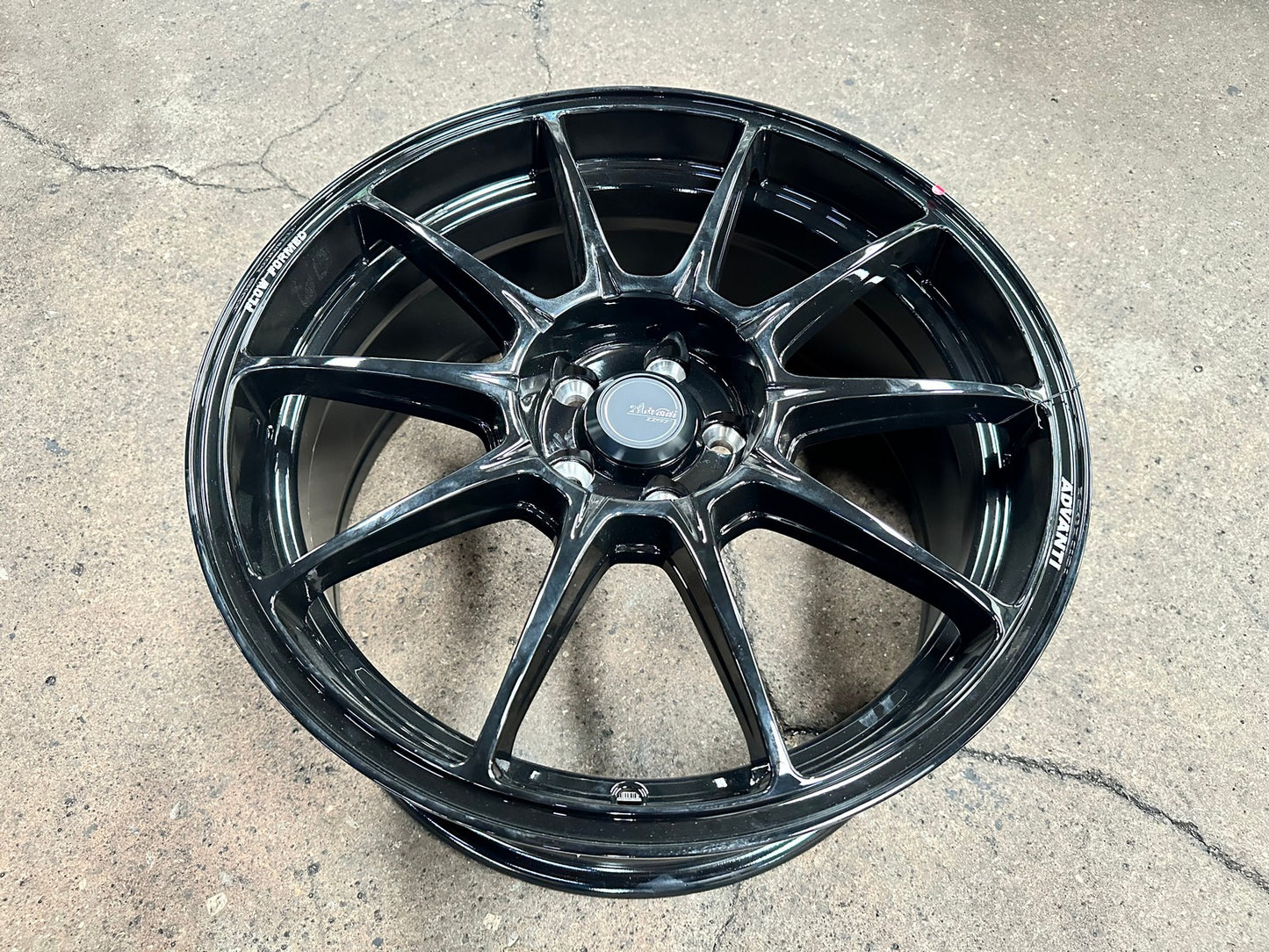 New 17X8 ET35 Advanti Aria Rim (4 wheel) Gloss Black 5X100