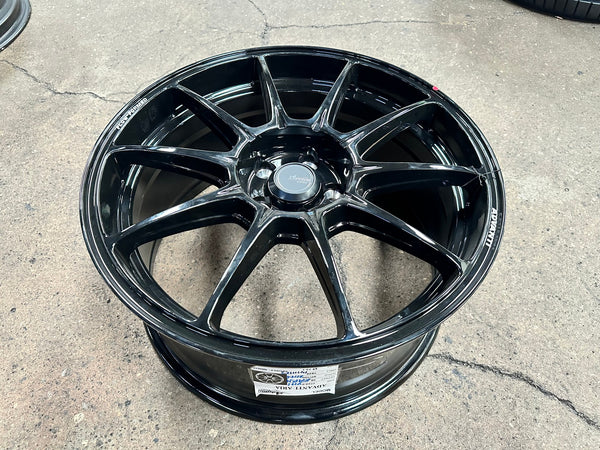 New 17X8 ET35 Advanti Aria Rim (4 wheel) Gloss Black 5X100