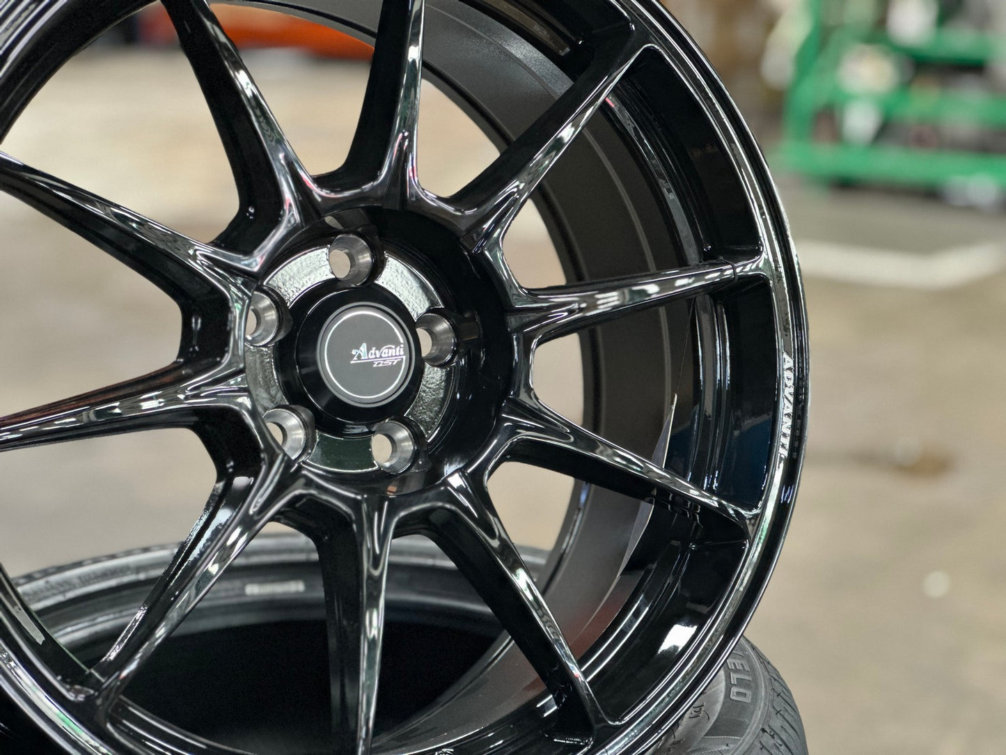 New 17X8 ET35 Advanti Aria Rim (4 wheel) Gloss Black 5X100