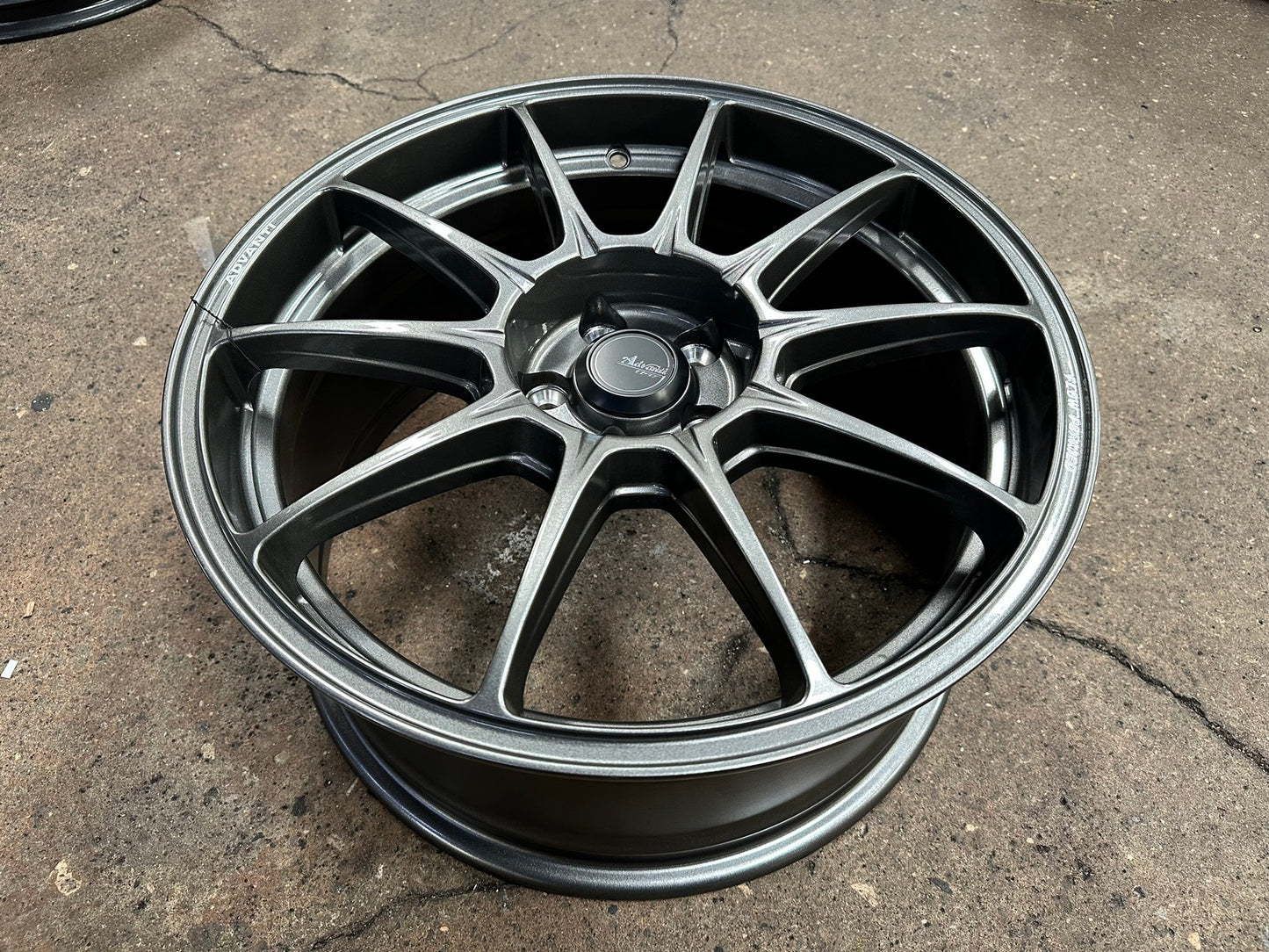 New 17X8 ET35 Advanti Aria Rim (4 wheel) Gloss Gunmetal 5X100