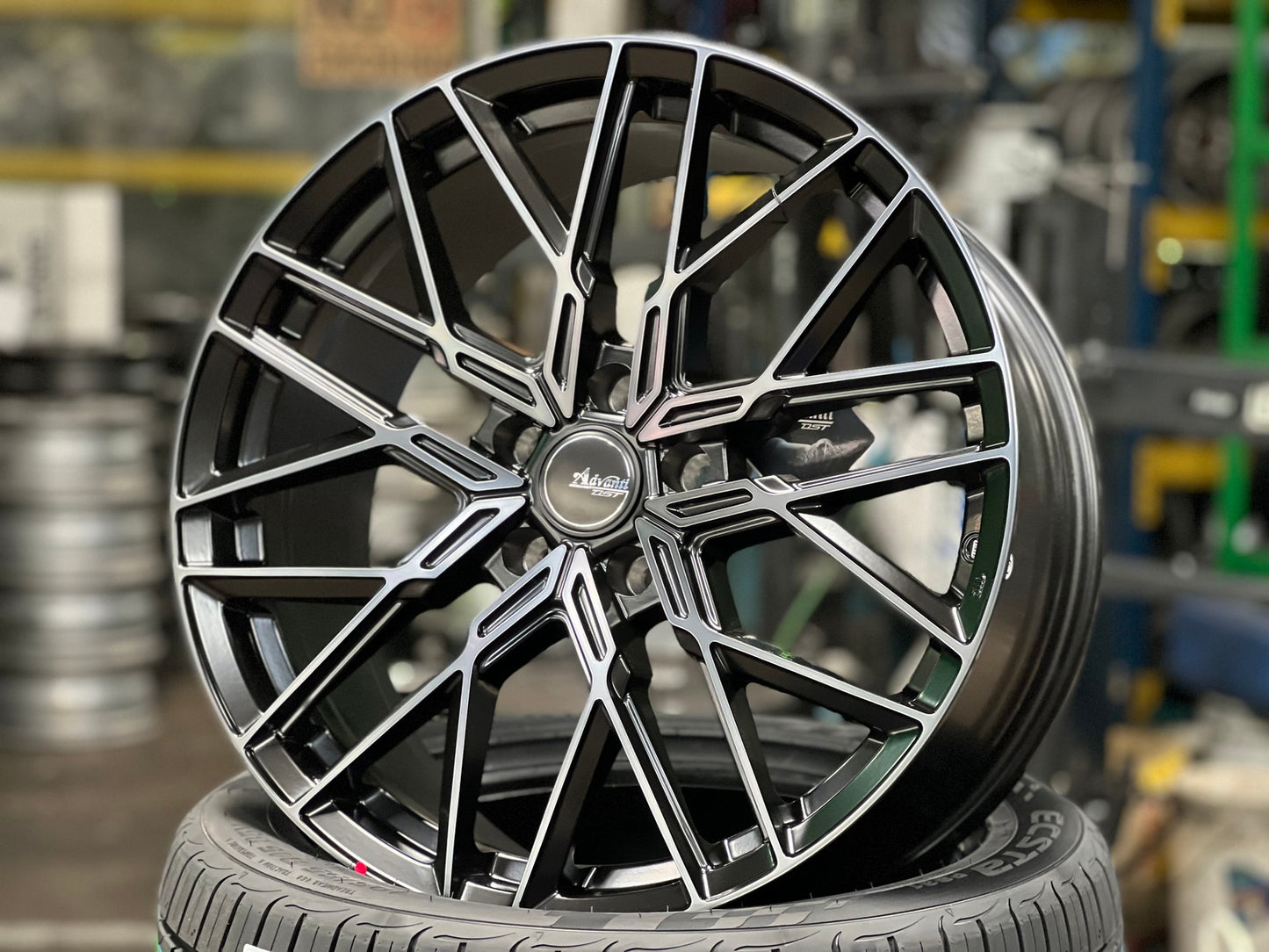 New 19X8.5 ET40 Advanti Reagan Rim (4 wheel) Matt Black 5X114.3