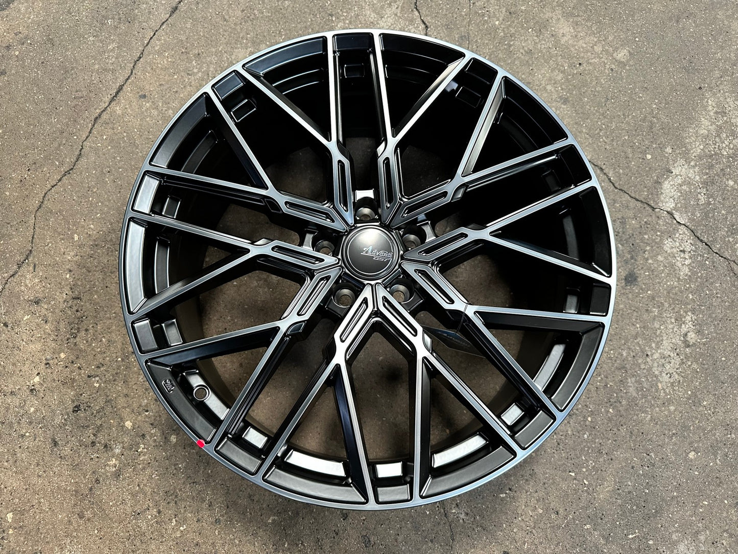 New 20X8.5 ET35 Advanti Reagan Rim (4 wheel) Matt Black 5X114.3