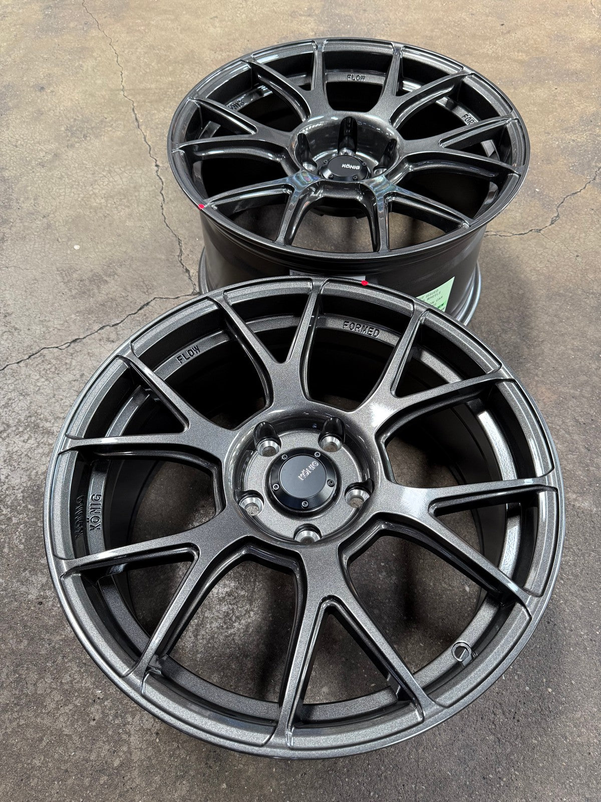 New 18X9.5 ET35 Konig Ampliform Rim (4 wheel) Gloss Gunmetal 5X120