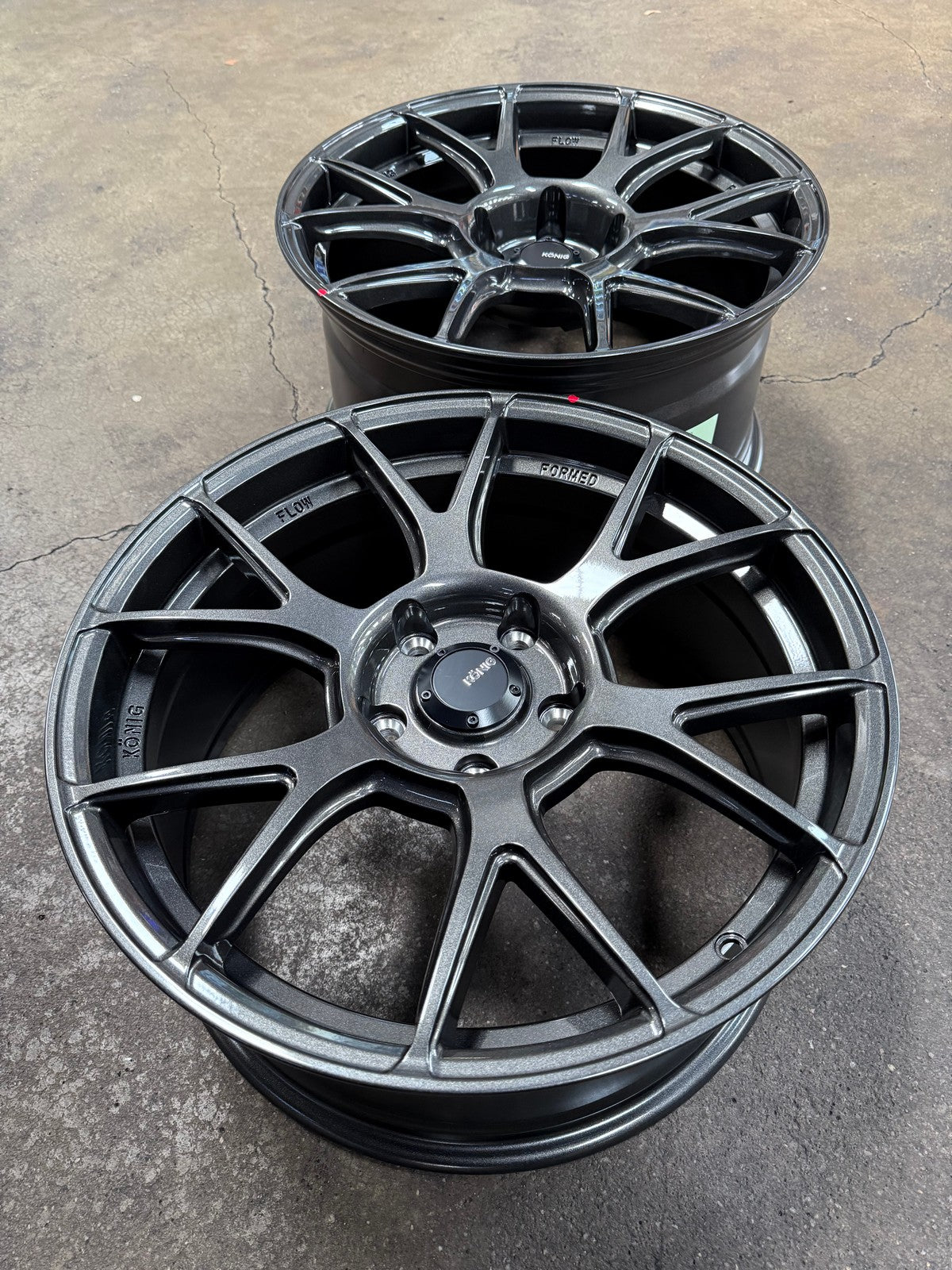 New 18X9.5 ET35 Konig Ampliform Rim (4 wheel) Gloss Gunmetal 5X120