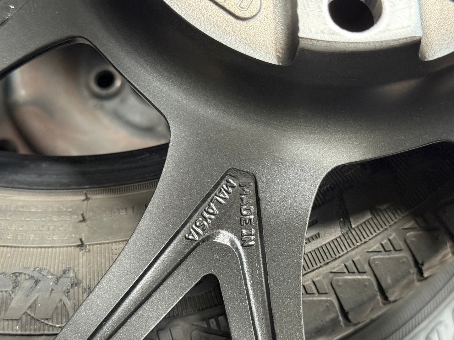 New 18X9.5 ET35 Konig Ampliform Rim (4 wheel) Gloss Gunmetal 5X120