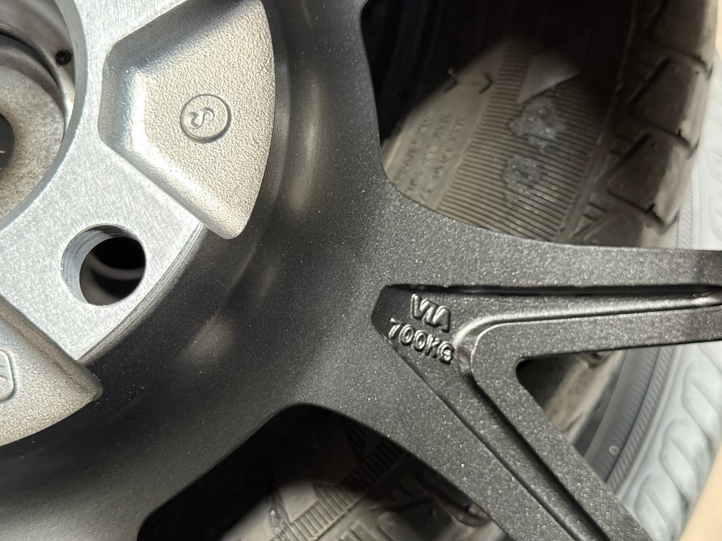 New 18X9.5 ET35 Konig Ampliform Rim (4 wheel) Gloss Gunmetal 5X120