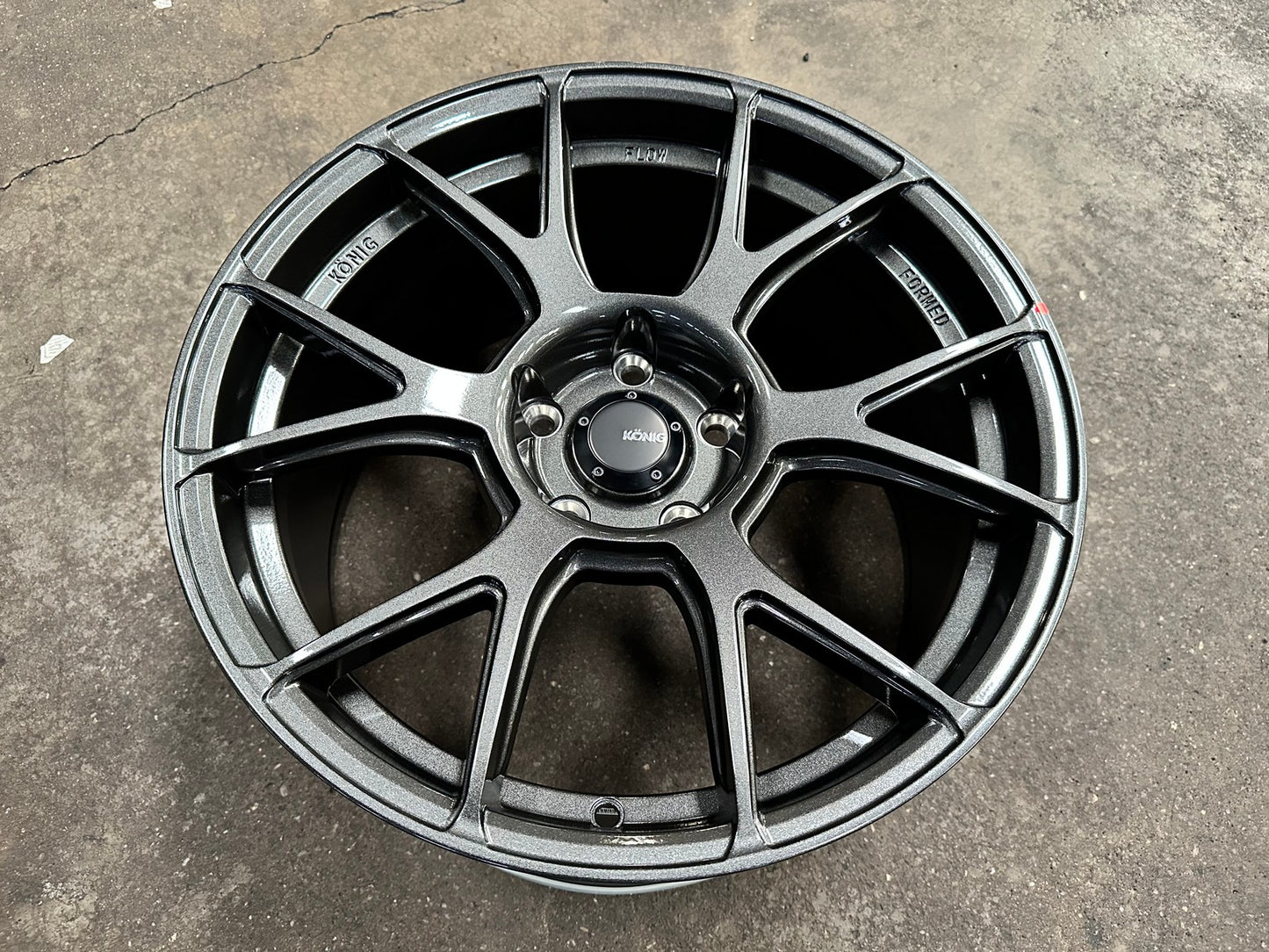 New 18X9.5 ET38 Konig Ampliform Rim (4 wheel) Gloss Gunmetal 5X120