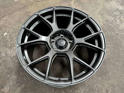 New 18X9.5 ET38 Konig Ampliform Rim (4 wheel) Gloss Gunmetal 5X120