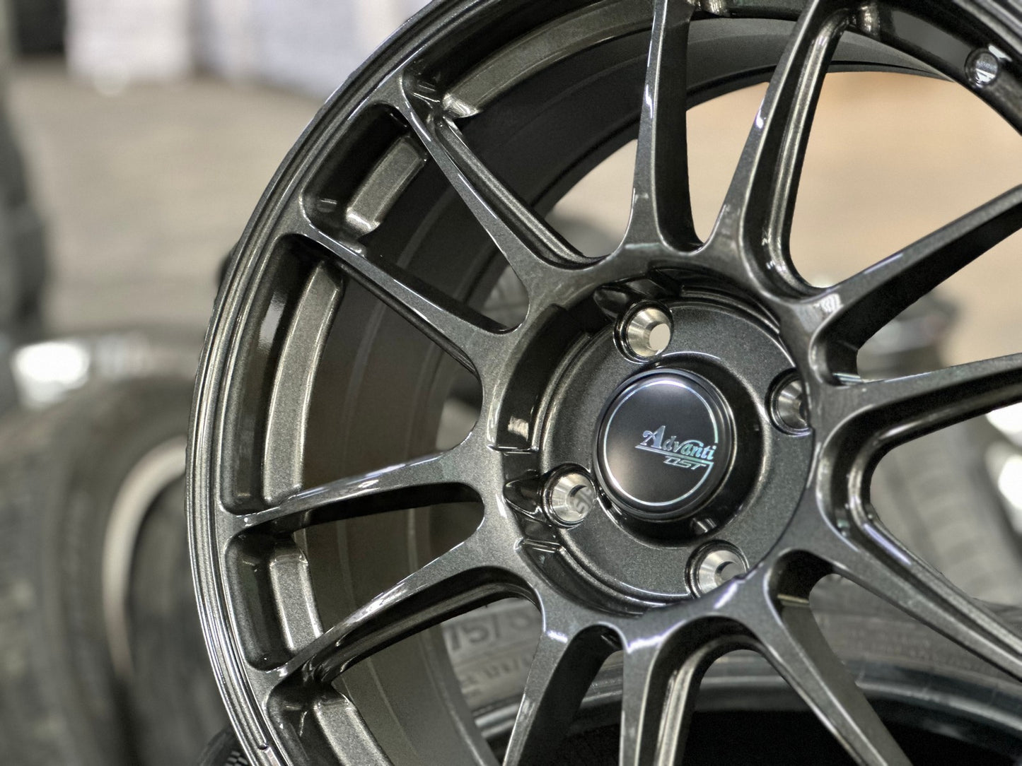 New 17X7 ET40 Advanti Ameros Rim (4 wheel) Gloss Gunmetal 4X114.3