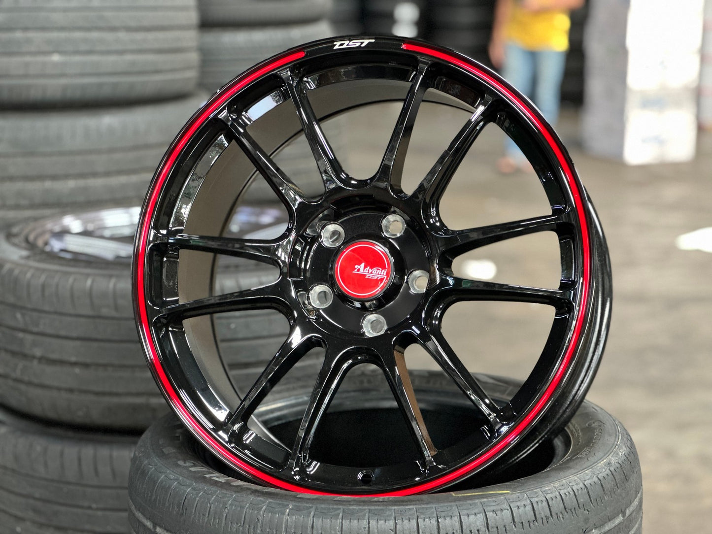 New 18X8.5 ET42 Advanti Ameros Rim (4 wheel) Gloss Black 5X114.3