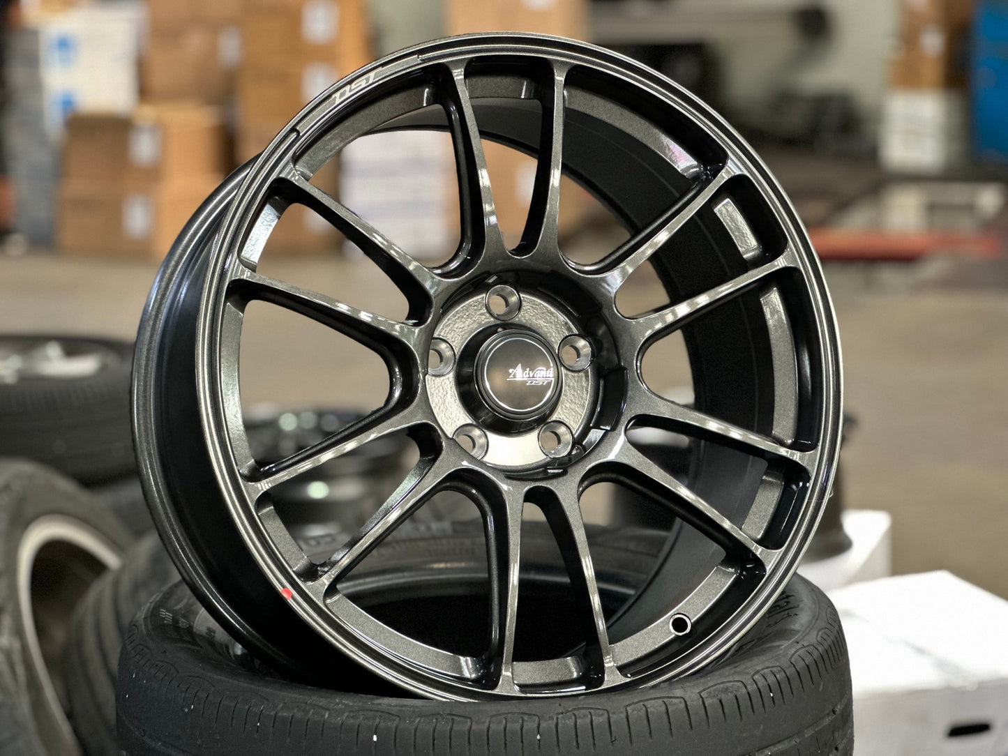 New 18X8.5 ET42 Advanti Ameros Rim (4 wheel) Gloss Gunmetal 5X114.3