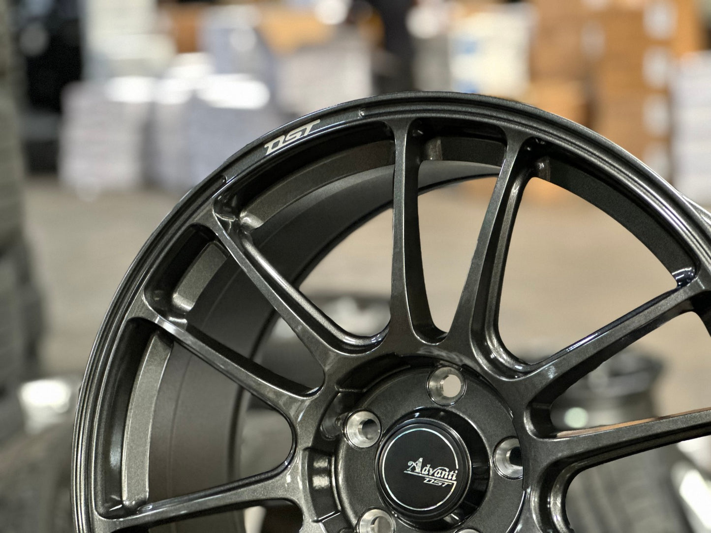 New 18X8.5 ET42 Advanti Ameros Rim (4 wheel) Gloss Gunmetal 5X114.3