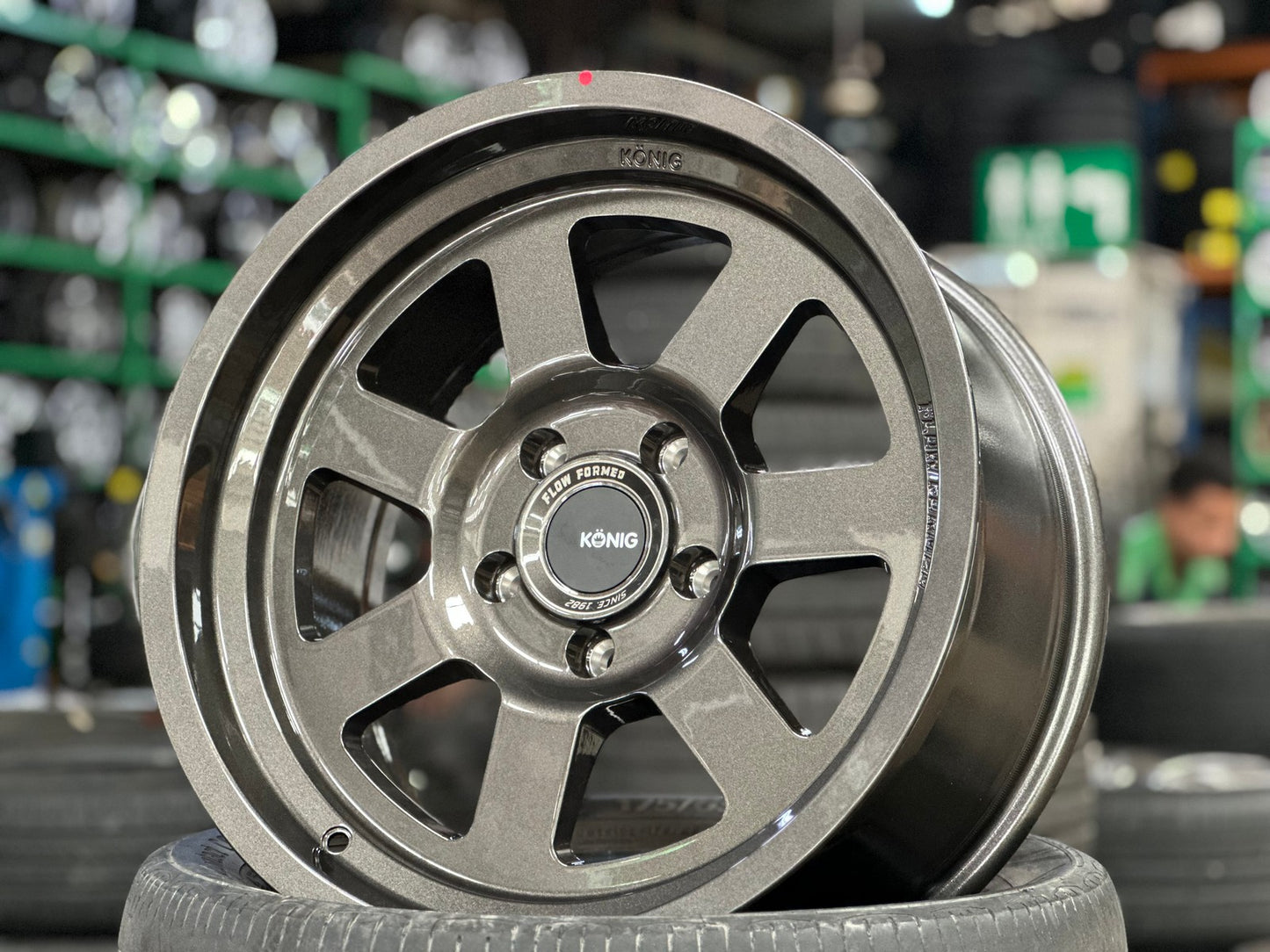 New 18X9 ET0 Konig Hypertrail HT2 Rim (5 wheel) Gloss Gunmetal 5X127