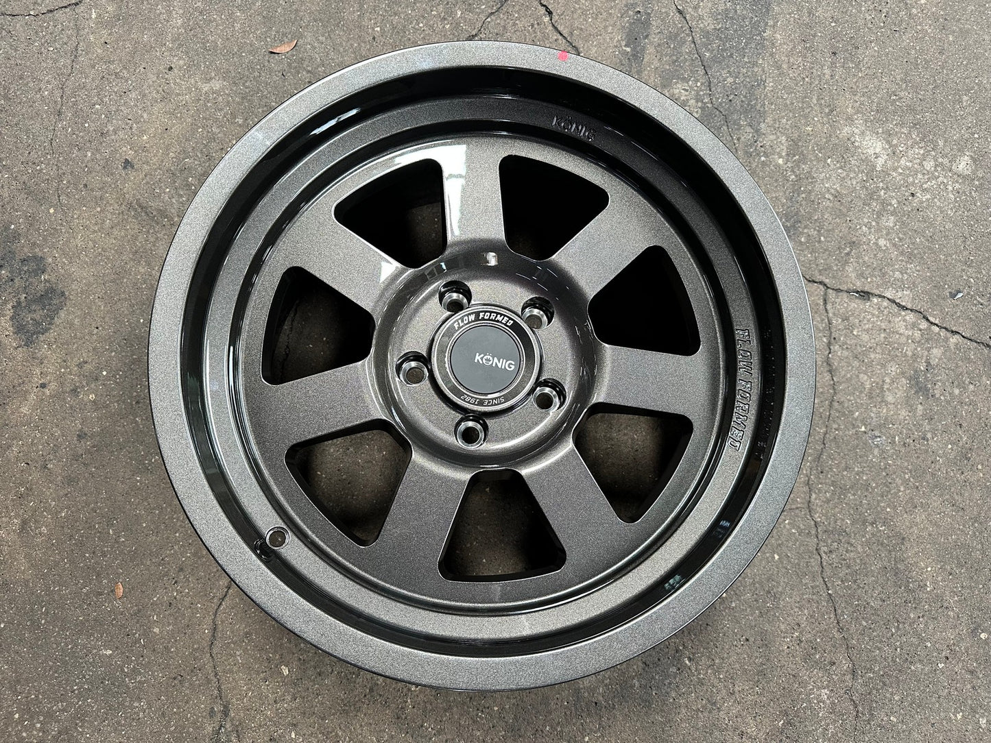 New 18X9 ET0 Konig Hypertrail HT2 Rim (5 wheel) Gloss Gunmetal 5X127