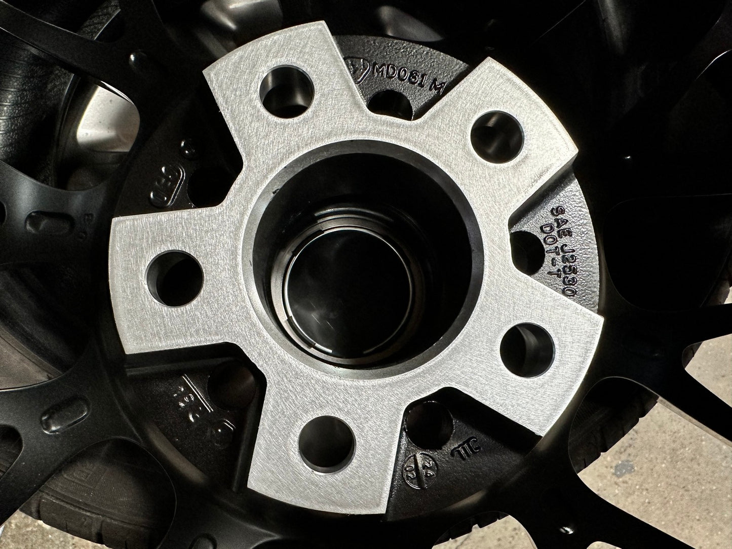 New 18X8.5 ET32 Konig MRK1 Rim (4 wheel) Gloss Gunmetal 5X112