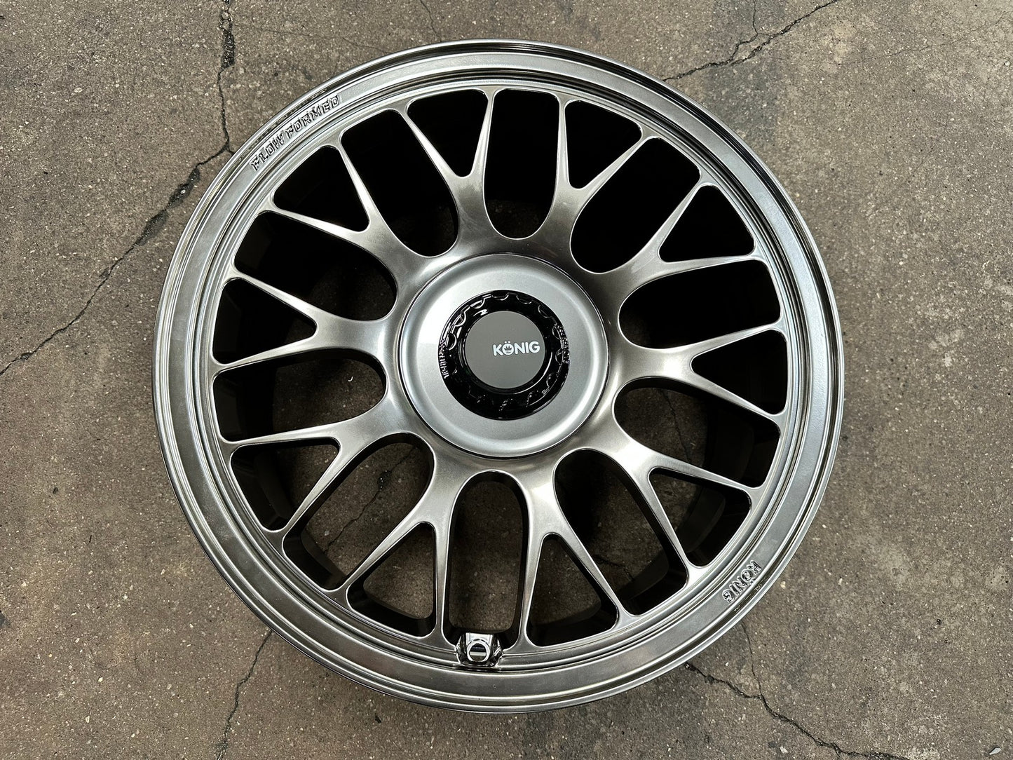 New 18X8.5 ET35 Konig MRK1 Rim (4 wheel) Gloss Gunmetal 5X114.3