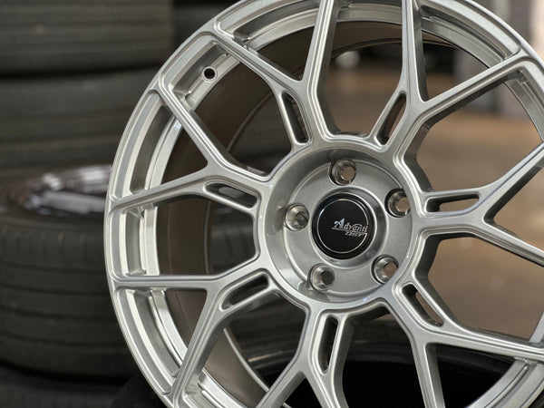 New 18X8.5 ET40 Advanti Asphalt Rim (4 wheel) Gloss Silver 5X114.3