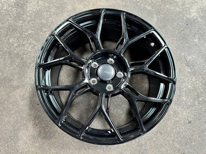 New 18X8.5 ET40 Advanti Asphalt Rim (4 wheel) Gloss Black 5X114.3