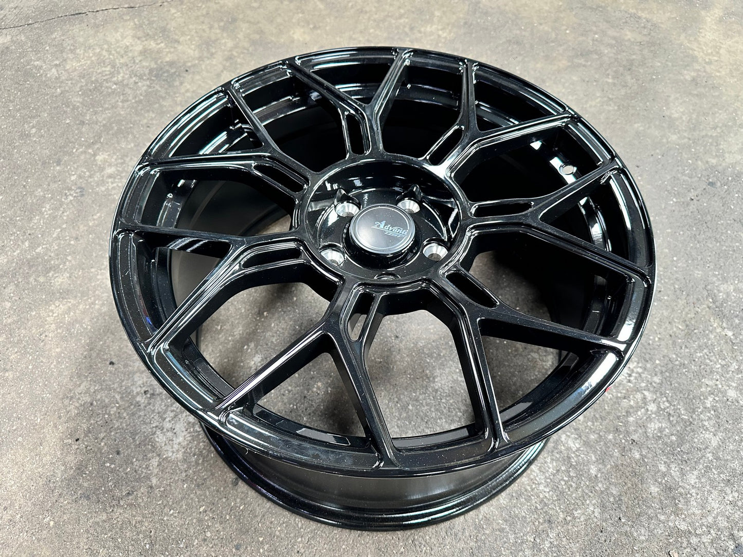 New 18X8.5 ET40 Advanti Asphalt Rim (4 wheel) Gloss Black 5X114.3