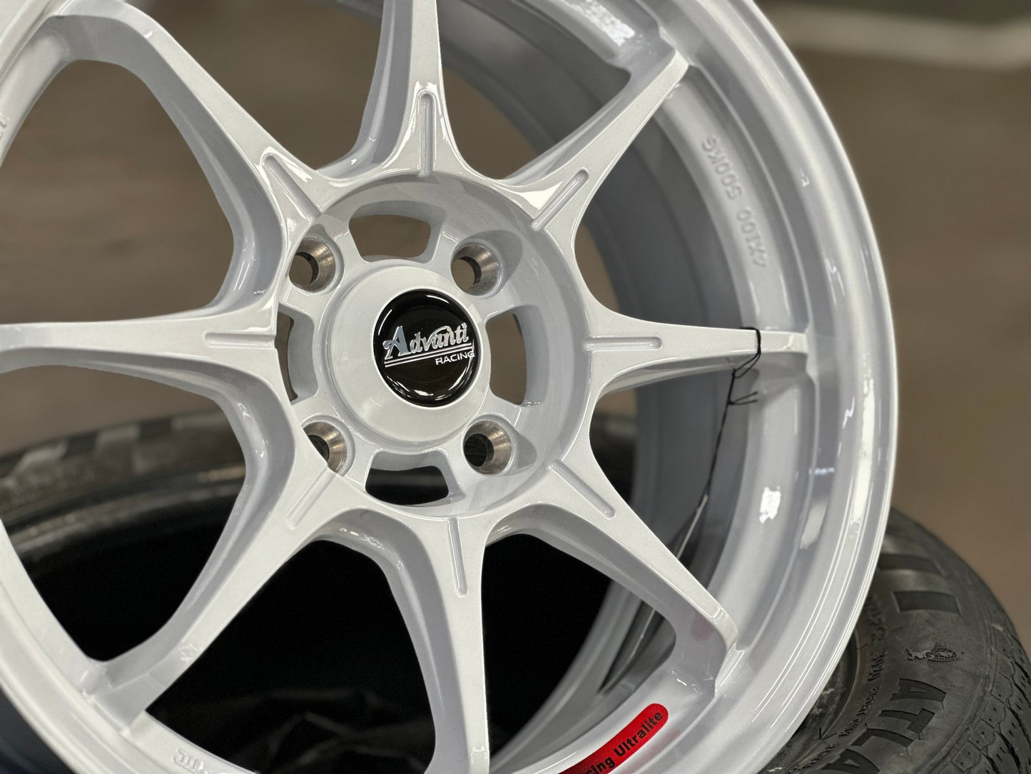 New 15X6.5 ET38 Advanti MI526 Rim (4 wheel) Gloss White 4X100