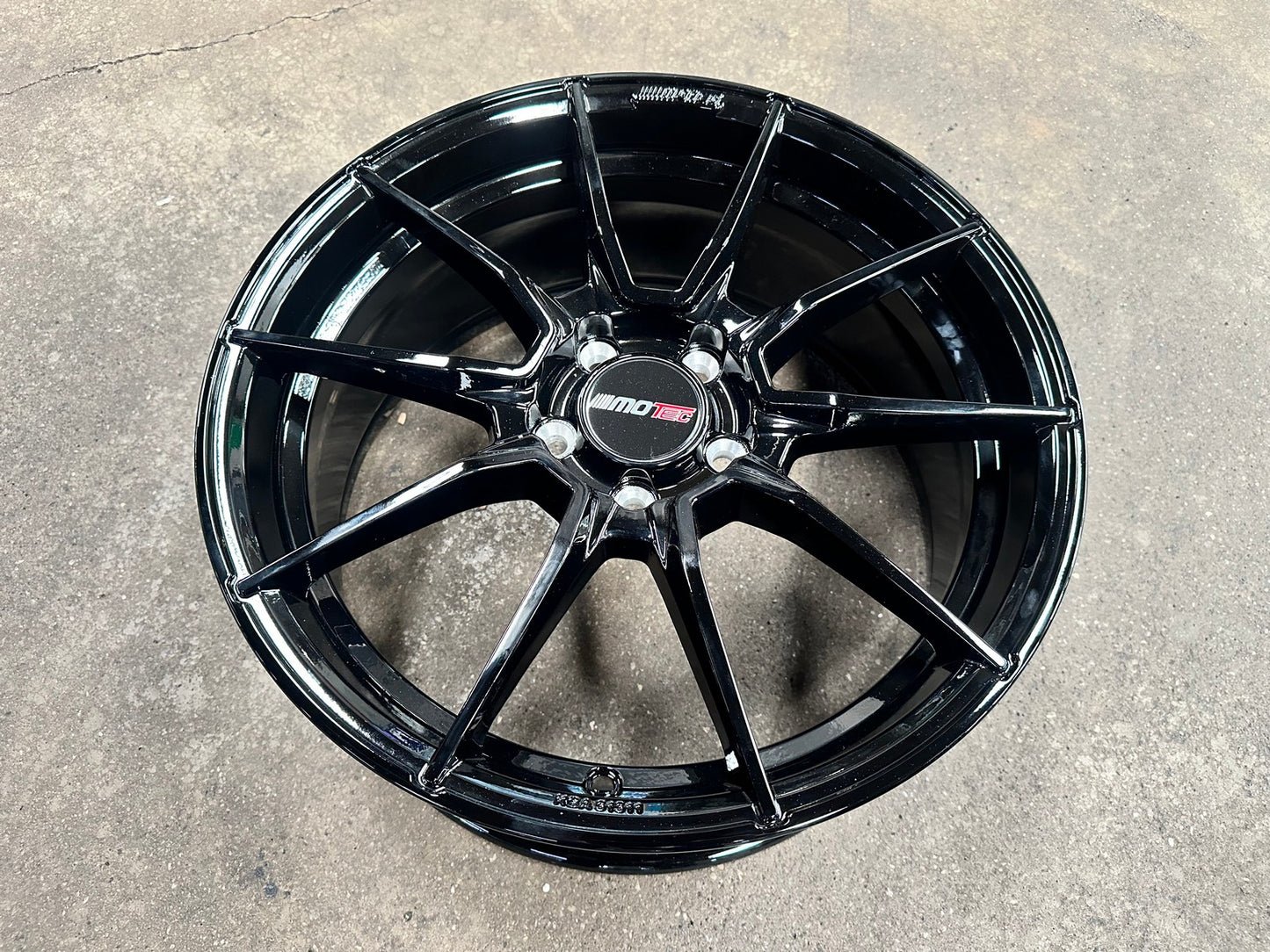 New 18X8 ET45 Motec MCR2 Rim (4 wheel) Gloss Black 5X112