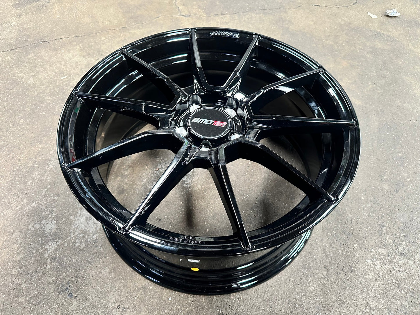 New 18X8 ET45 Motec MCR2 Rim (4 wheel) Gloss Black 5X112