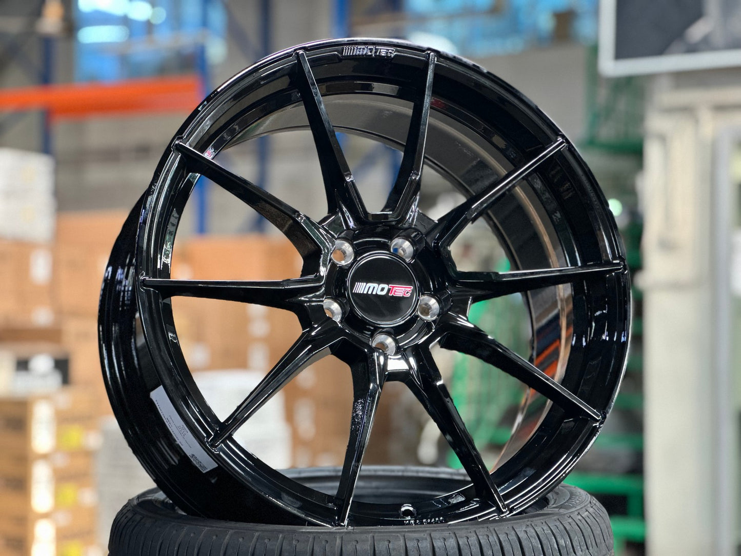 New 19X8.5 ET43 Motec MCR2 Rim (4 wheel) Gloss Black 5X112
