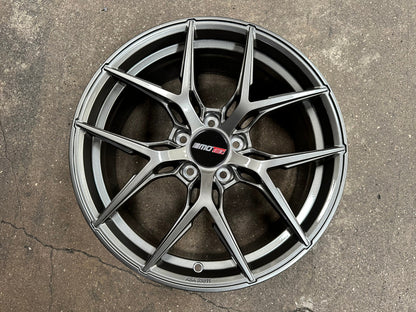 New 18X8 ET45 Motec MCR4 Rim (4 wheel) Gloss Gunmetal 5X112