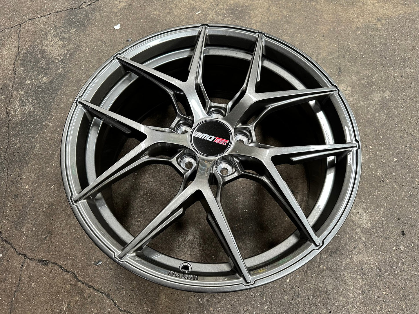 New 18X8 ET45 Motec MCR4 Rim (4 wheel) Gloss Gunmetal 5X112