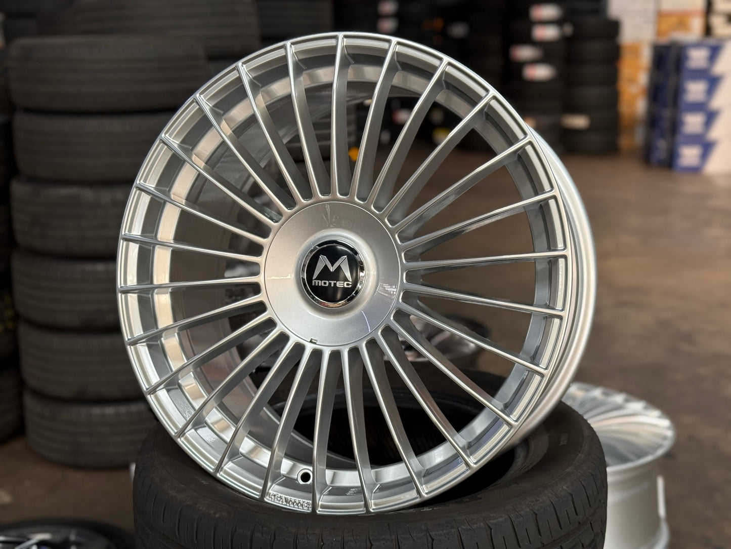 New 19X8.5 ET43 Motec MCT1 Rim (4 wheel) Gloss Silver 5X120