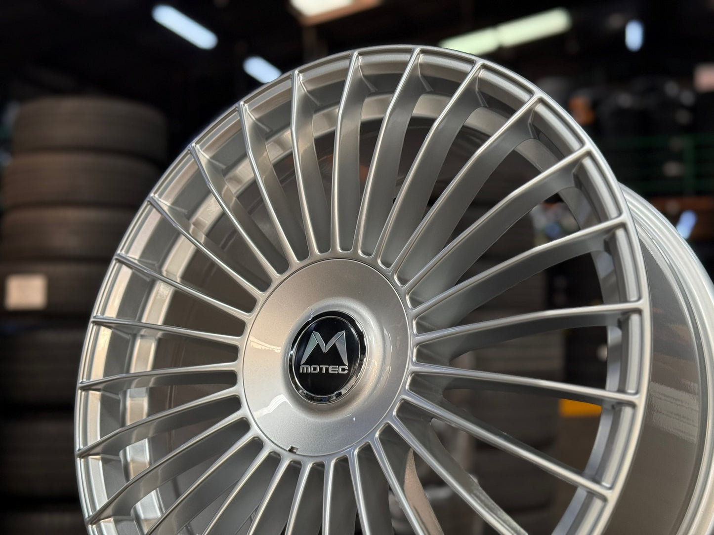 New 19X8.5 ET43 Motec MCT1 Rim (4 wheel) Gloss Silver 5X120