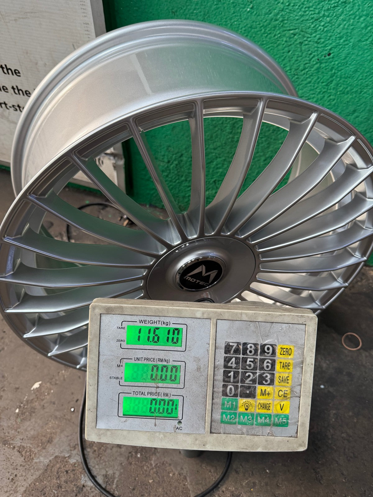 New 19X8.5 ET43 Motec MCT1 Rim (4 wheel) Gloss Silver 5X120