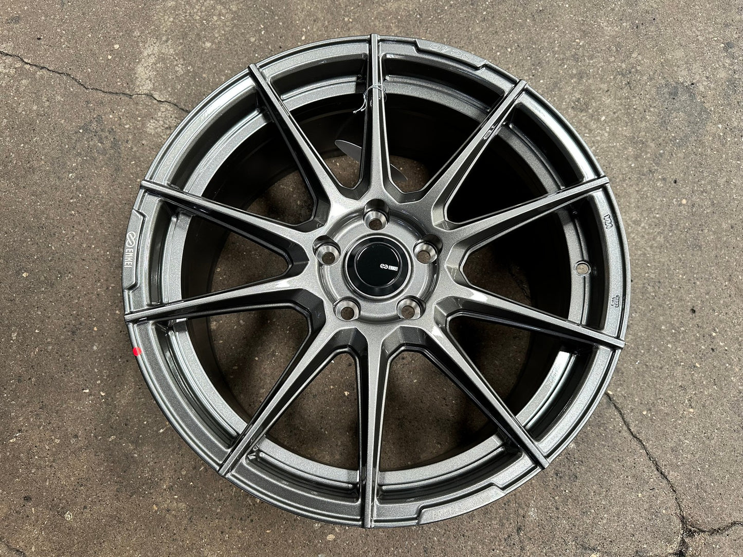 New 18X8.5 ET40 Enkei SC46 Rim (4 wheel) Gloss Gunmetal 5X114.3
