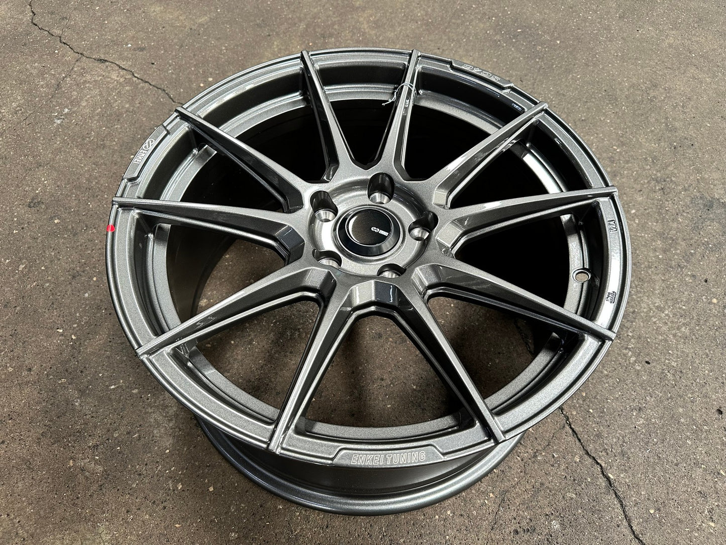 New 18X8.5 ET40 Enkei SC46 Rim (4 wheel) Gloss Gunmetal 5X114.3