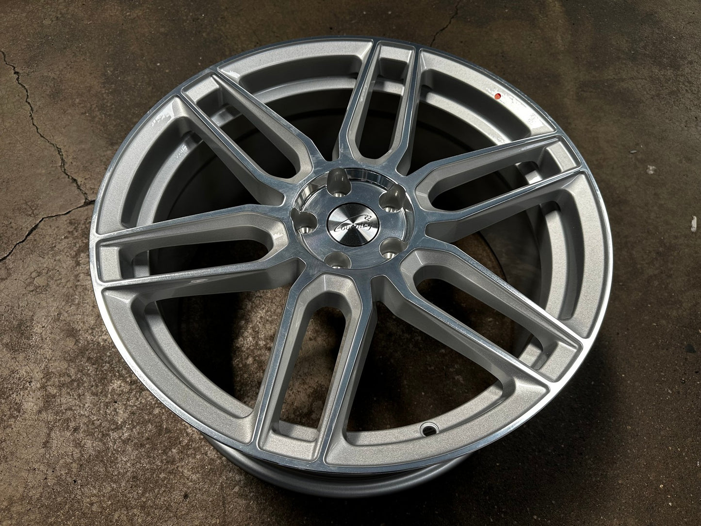 New 19X8.5 ET35 TSW Conventry Dale Rim (4 wheel) Gloss Silver 5X108