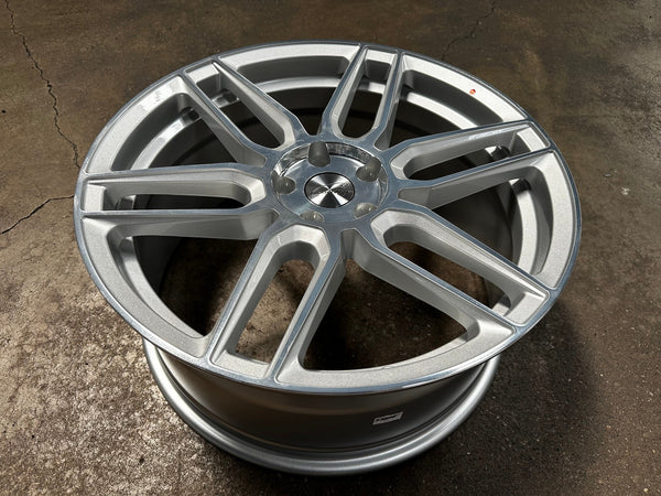 New 19X8.5 ET35 TSW Conventry Dale Rim (4 wheel) Gloss Silver 5X108